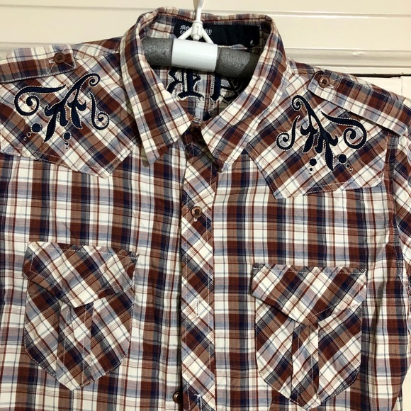 Monarchy Short Sleeve Button Down Shirt - Picture 2 of 5